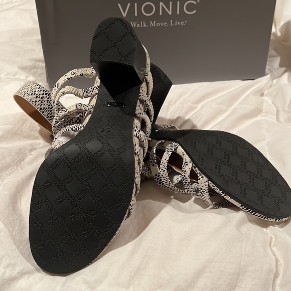Vionic most comfortable/stylish Sandals Perk Sami Leather Caged Heeled Sandals - Picture 2 of 2
